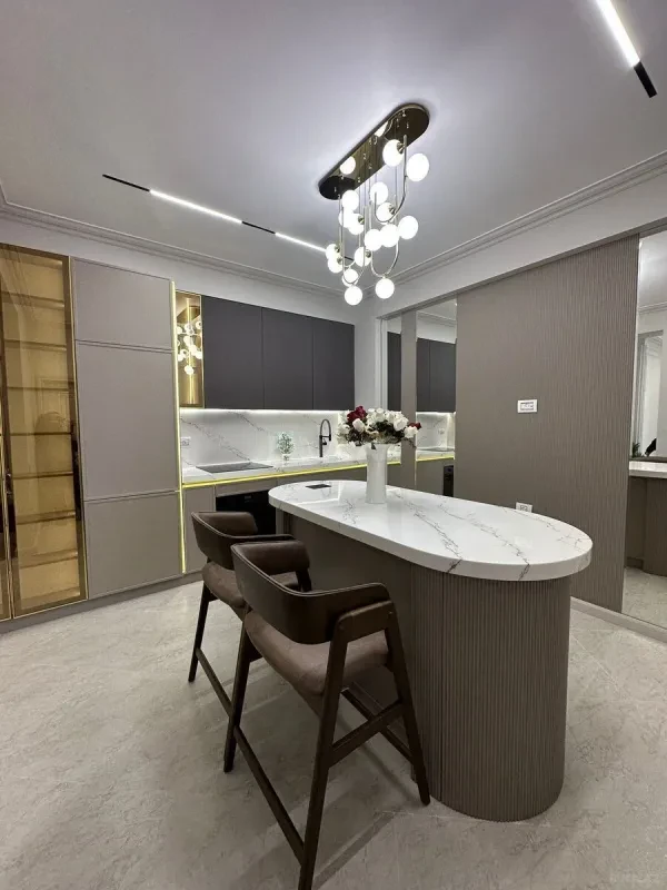 Satılır 2 otaqlı mənzil 65 m²