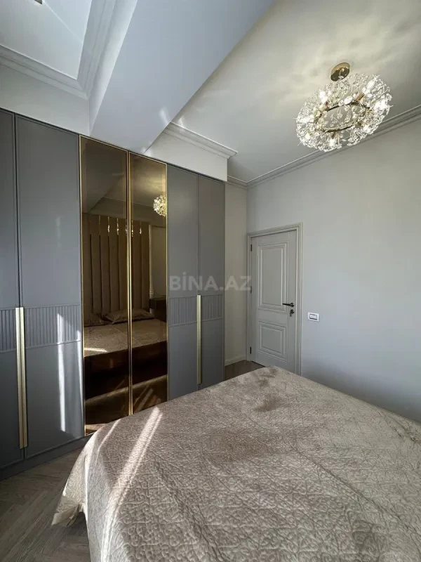 Satılır 2 otaqlı mənzil 65 m²