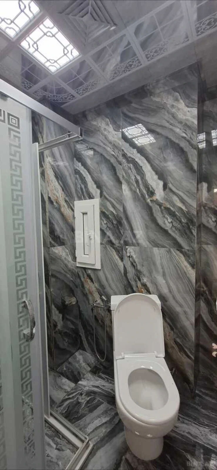 Satılır 2 otaqlı mənzil 56 m²