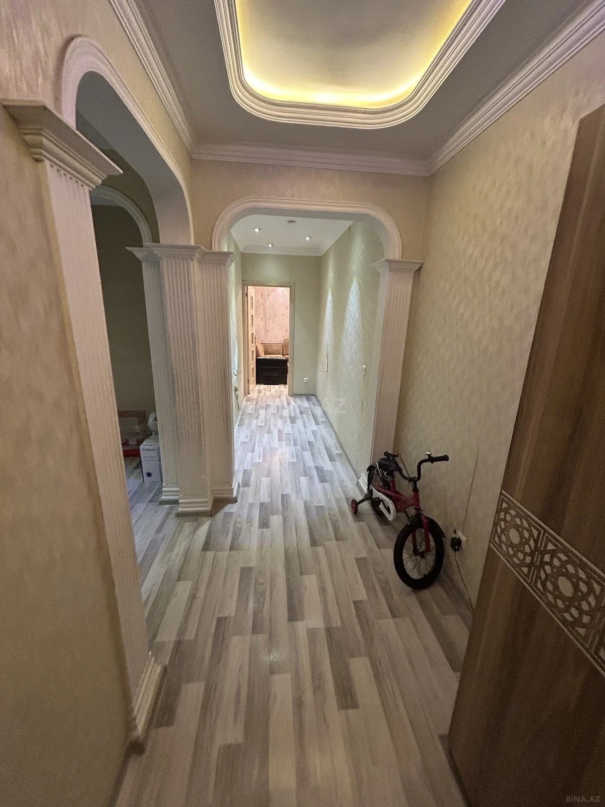 Satılır 3 otaqlı mənzil 82 m²