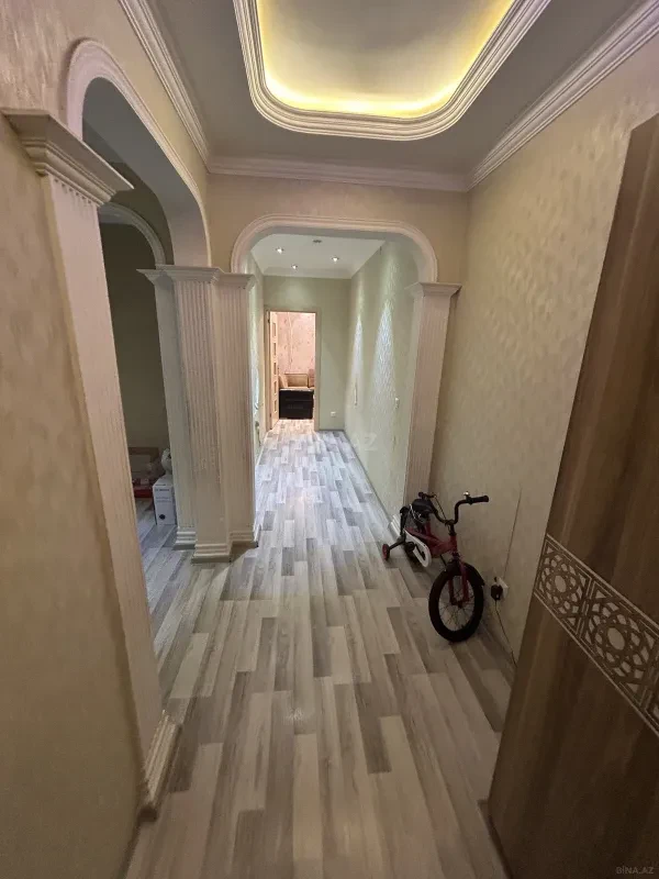 Satılır 3 otaqlı mənzil 82 m²