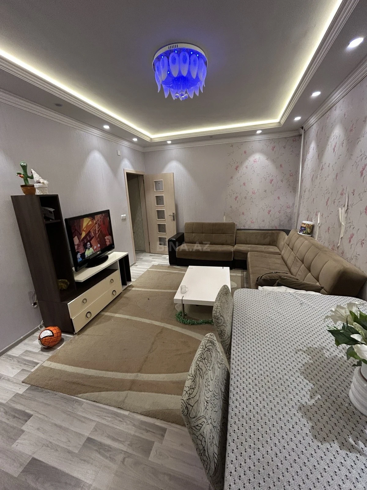Satılır 3 otaqlı mənzil 82 m²