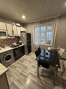 Satılır 3 otaqlı mənzil 82 m²