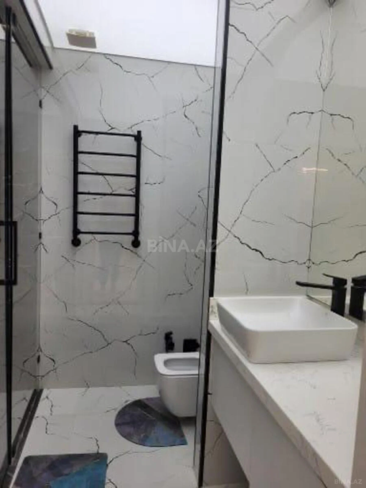 Kirayə verilir 2 otaqlı mənzil 75 m²