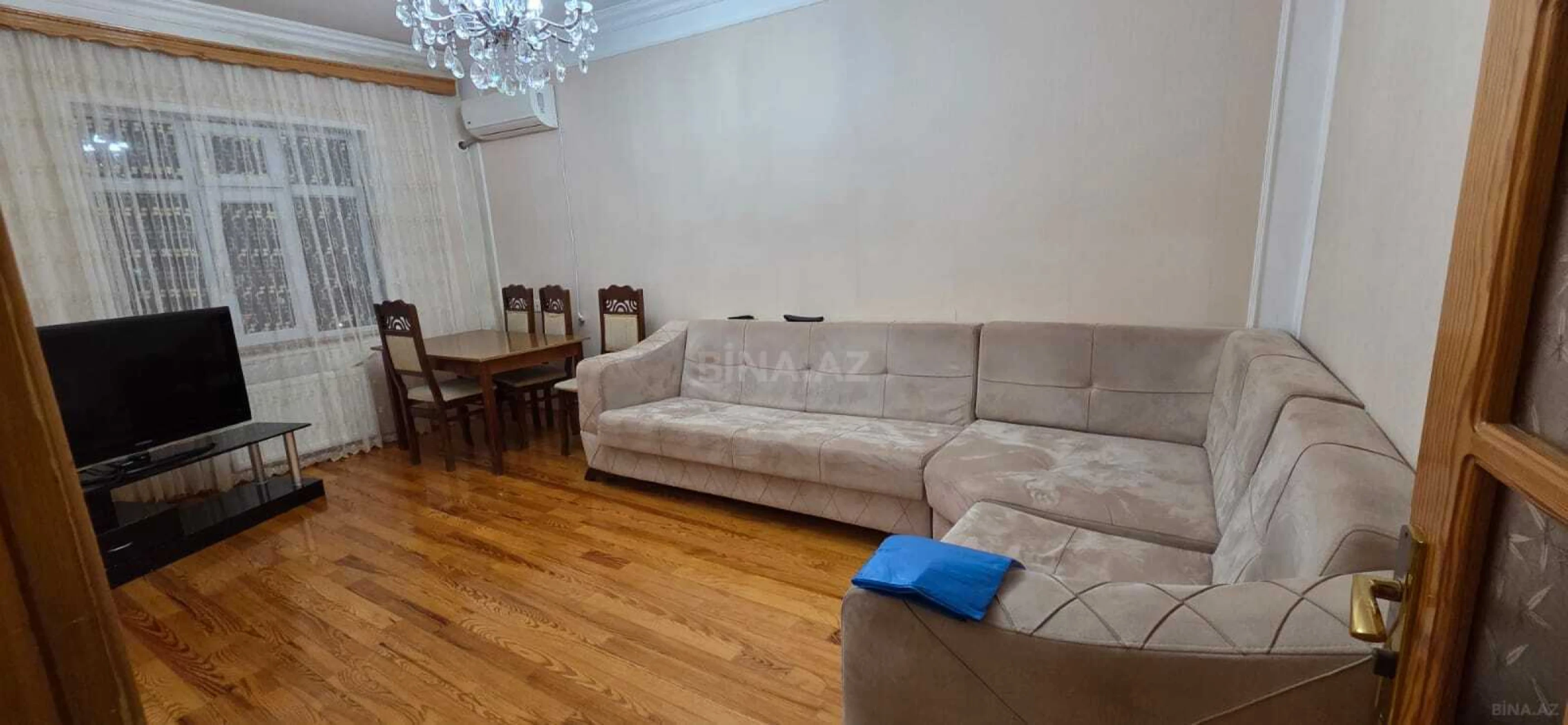 Kirayə verilir 2 otaqlı mənzil 65 m²