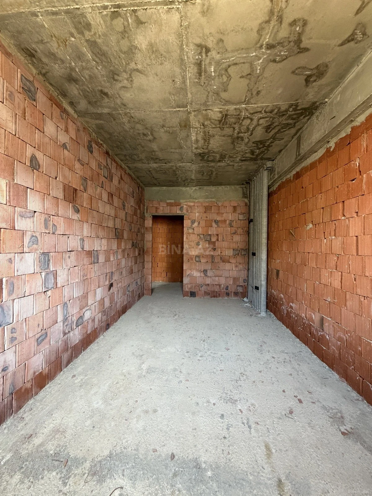 Satılır 1 otaqlı mənzil 51 m²