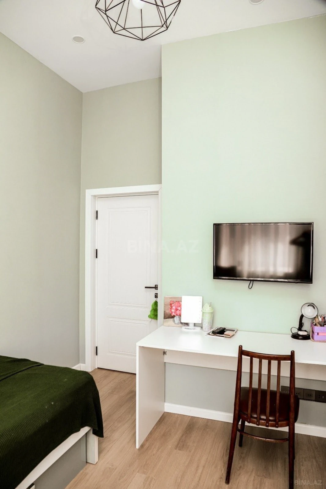 Satılır 5 otaqlı həyət evi 160 m²