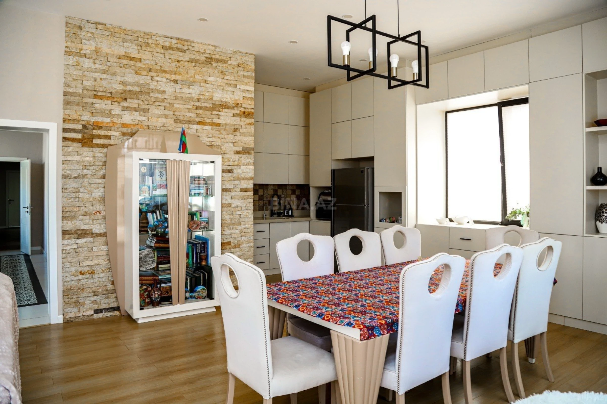 Satılır 5 otaqlı həyət evi 160 m²