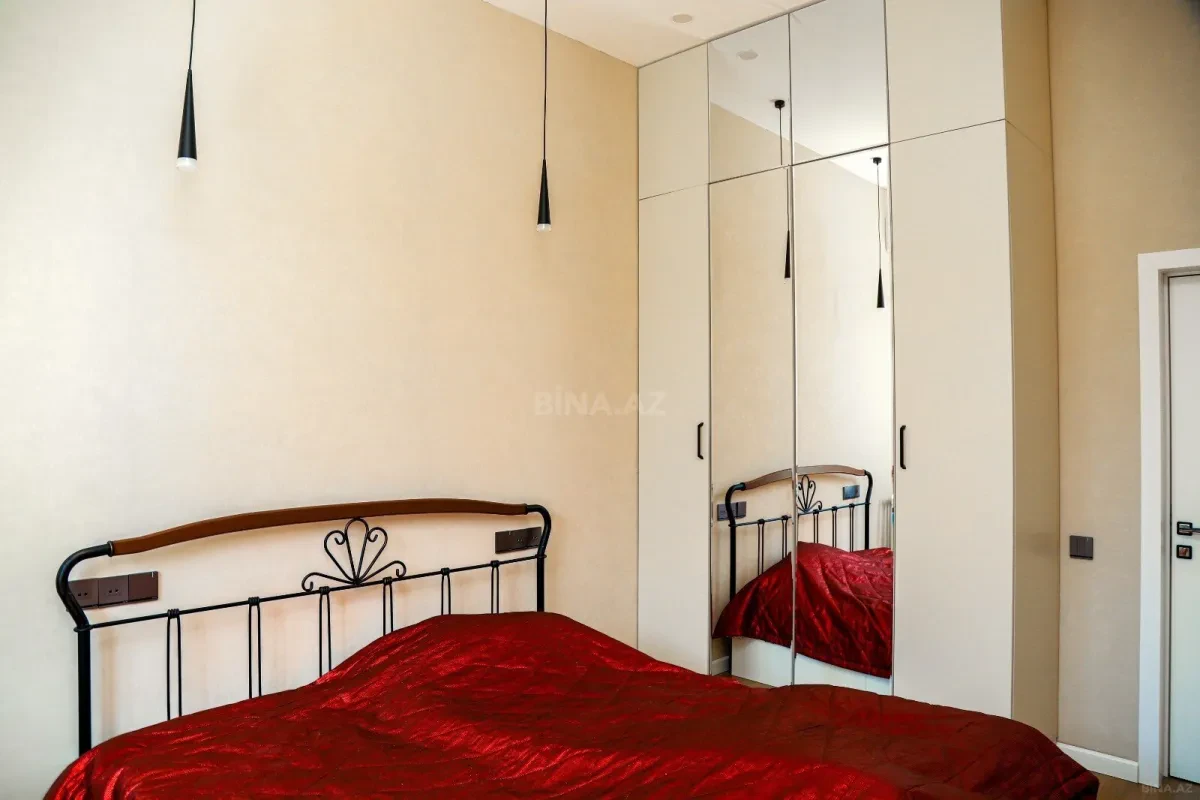Satılır 5 otaqlı həyət evi 160 m²