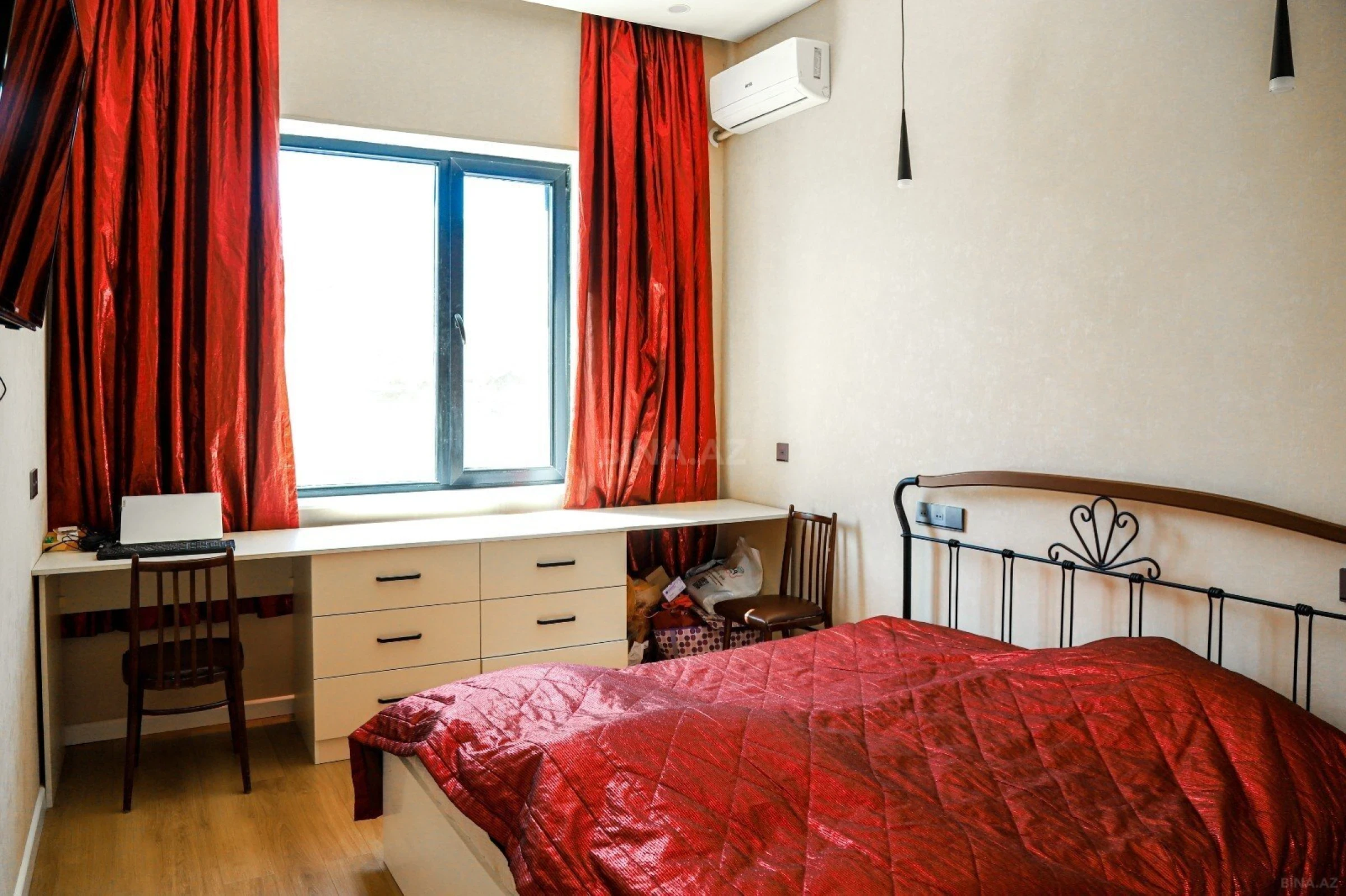 Satılır 5 otaqlı həyət evi 160 m²