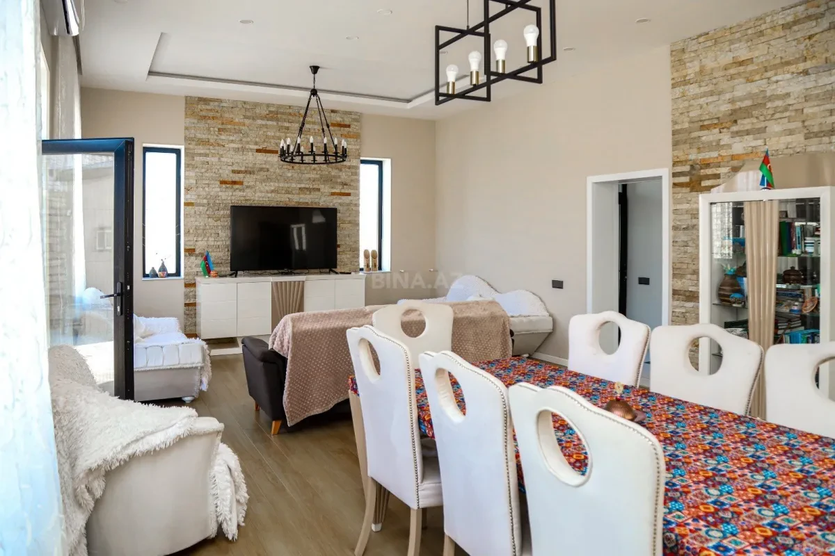 Satılır 5 otaqlı həyət evi 160 m²