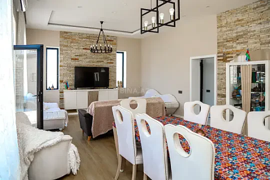 Satılır 5 otaqlı həyət evi 160 m²
