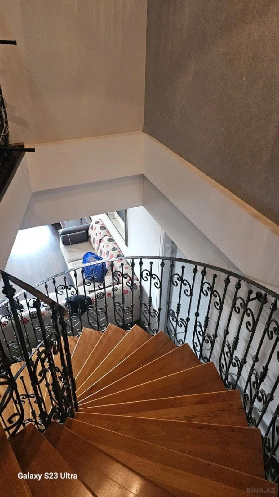 Kirayə verilir 3 otaqlı mənzil 134 m²