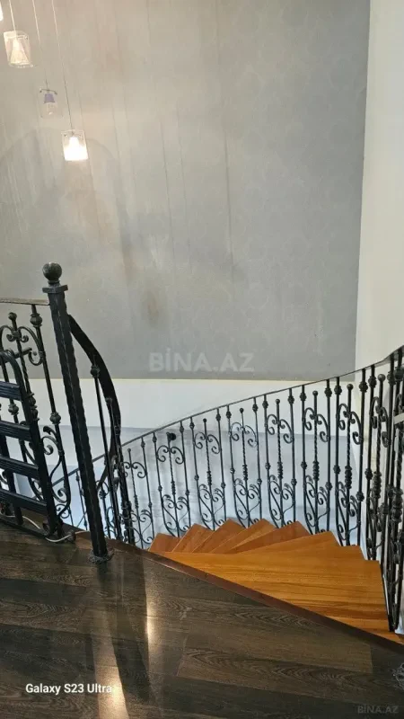 Kirayə verilir 3 otaqlı mənzil 134 m²