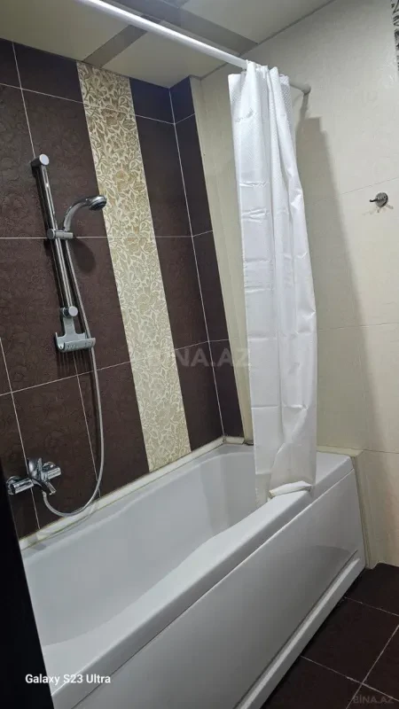 Kirayə verilir 3 otaqlı mənzil 134 m²