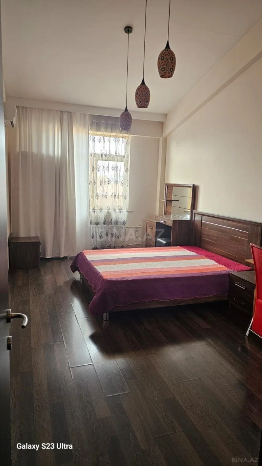Kirayə verilir 3 otaqlı mənzil 134 m²