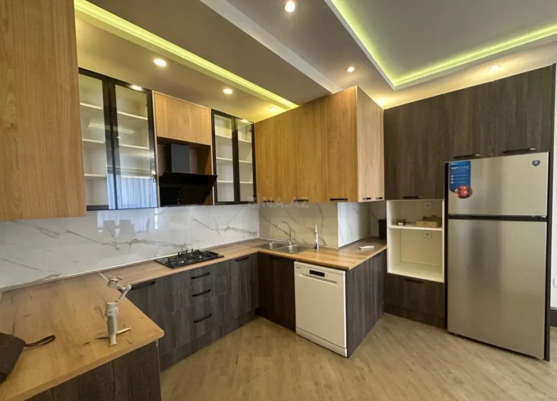 Satılır 3 otaqlı mənzil 95 m²