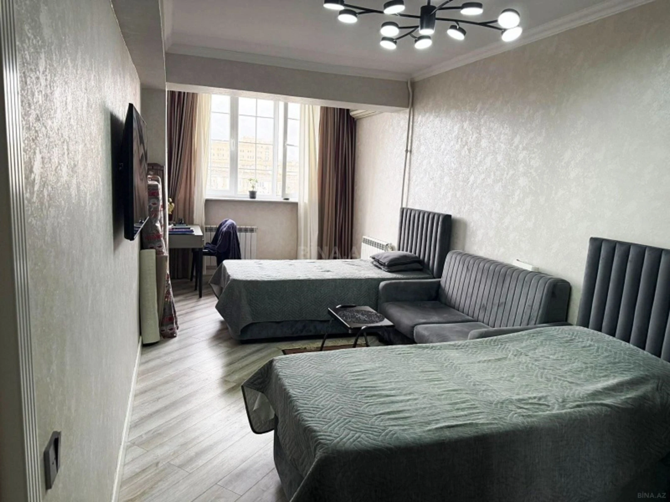 Satılır 4 otaqlı mənzil 125 m²