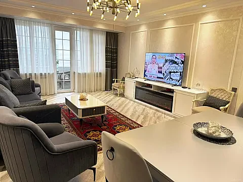 Satılır 4 otaqlı mənzil 125 m²