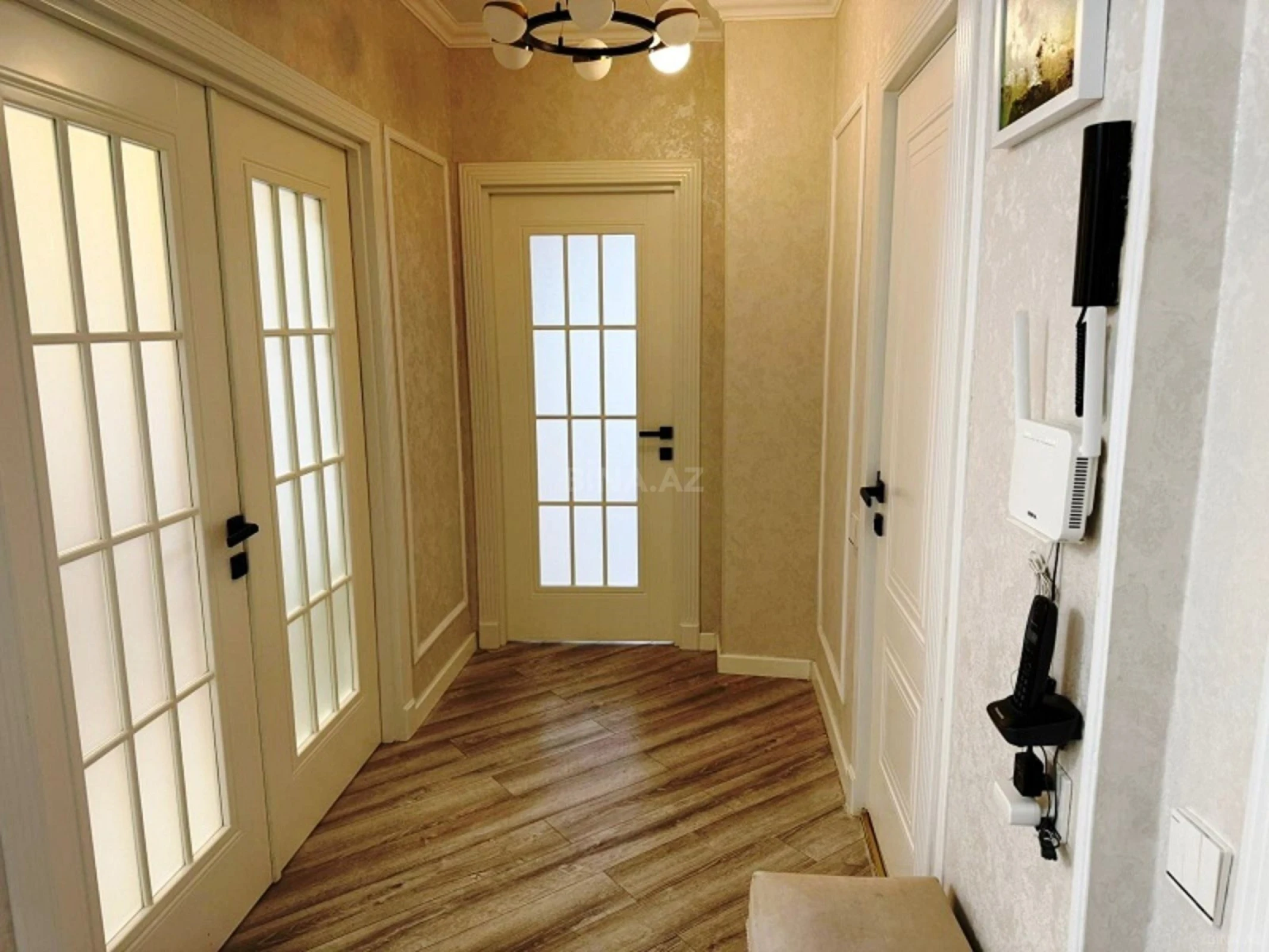 Satılır 4 otaqlı mənzil 125 m²