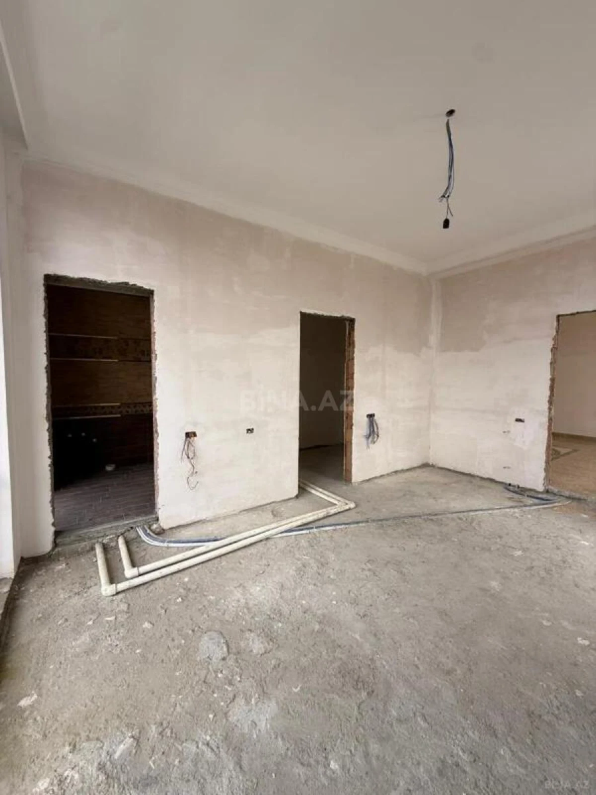 Satılır 5 otaqlı həyət evi 380 m²