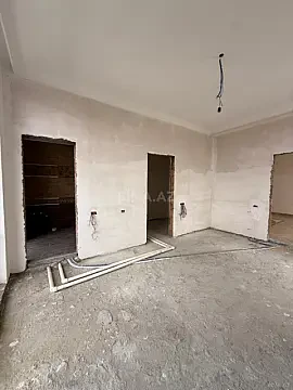 Satılır 5 otaqlı həyət evi 380 m²