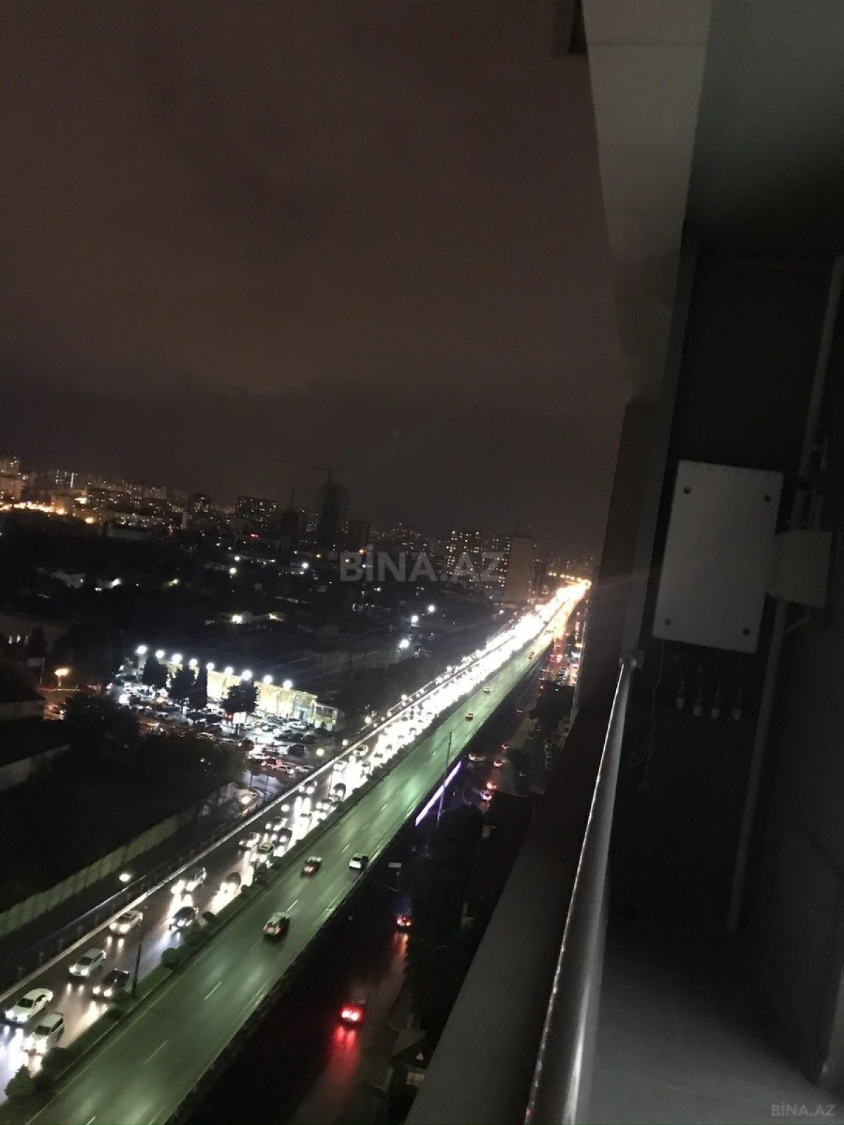 Kirayə verilir 3 otaqlı mənzil 106 m²