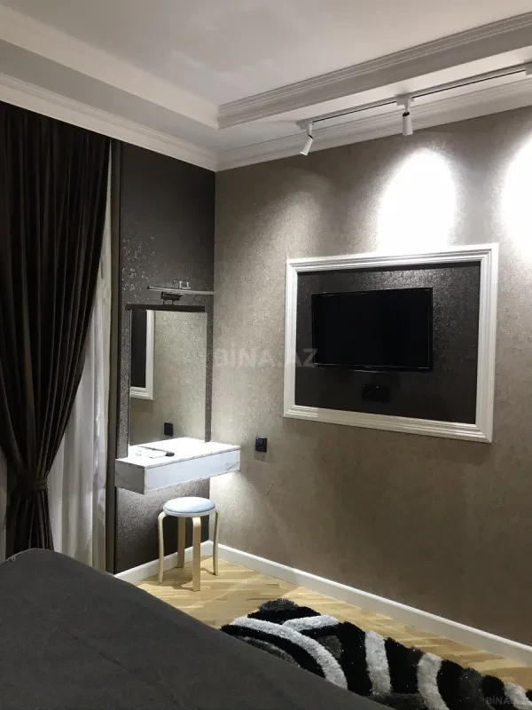 Kirayə verilir 3 otaqlı mənzil 106 m²