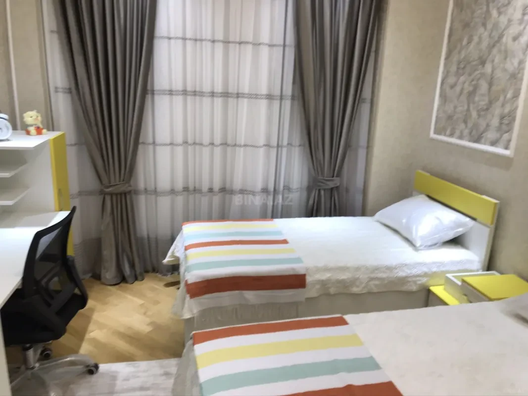 Kirayə verilir 3 otaqlı mənzil 106 m²