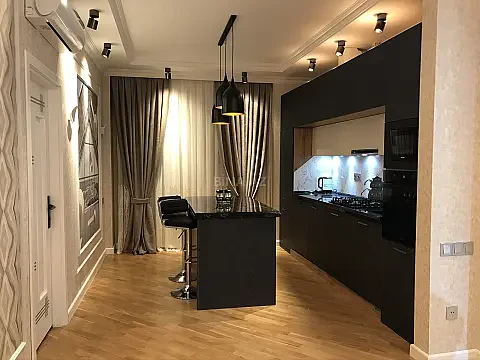 Kirayə verilir 3 otaqlı mənzil 106 m²