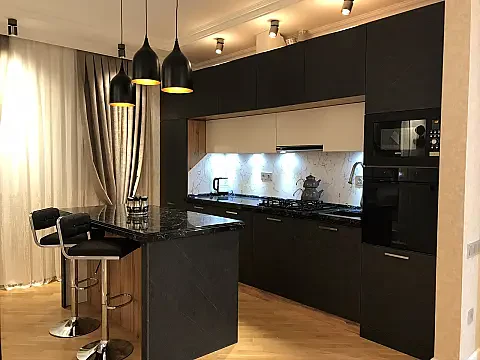 Kirayə verilir 3 otaqlı mənzil 106 m² — Bakı 3 otaq 106.00 m²
