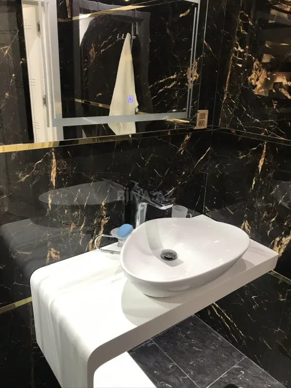 Kirayə verilir 3 otaqlı mənzil 106 m²