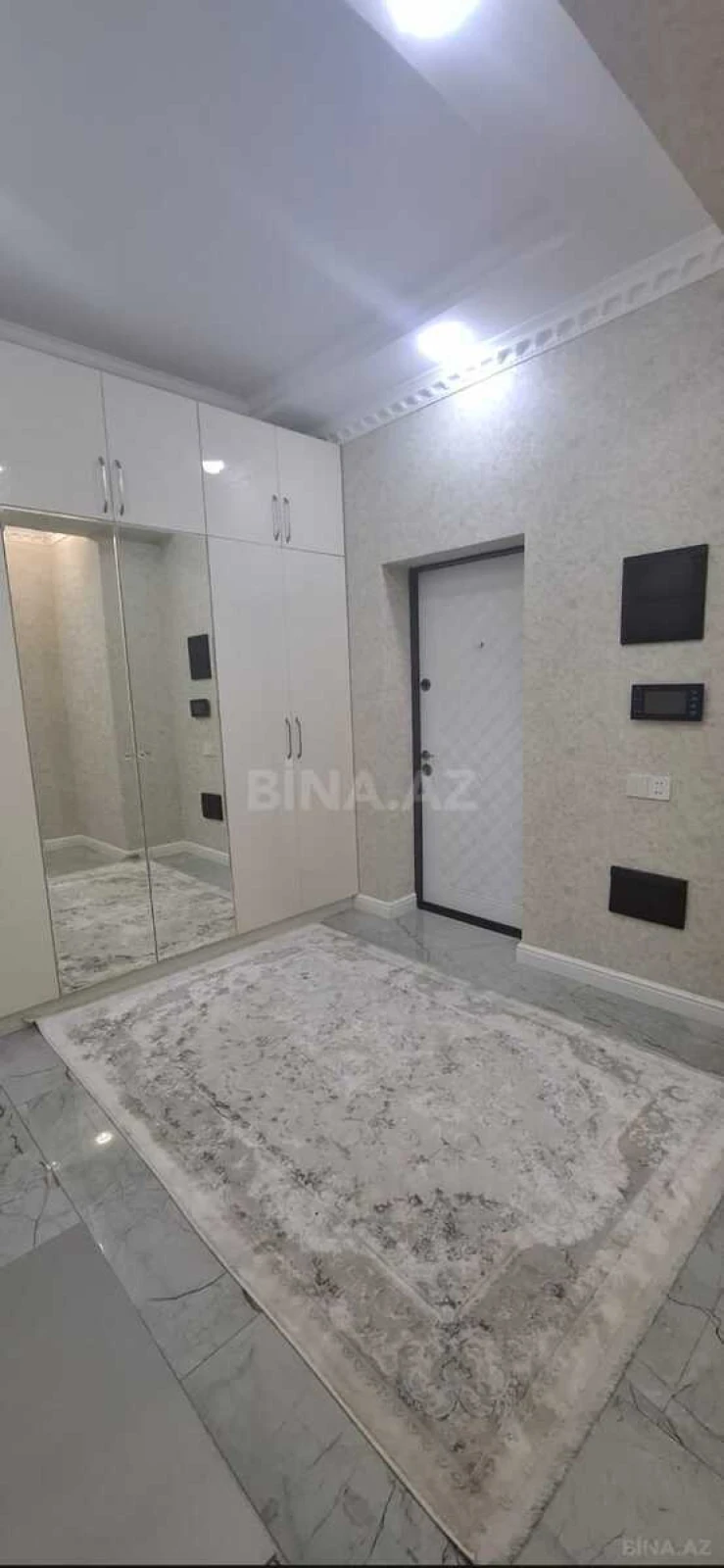 Satılır 2 otaqlı mənzil 63 m²