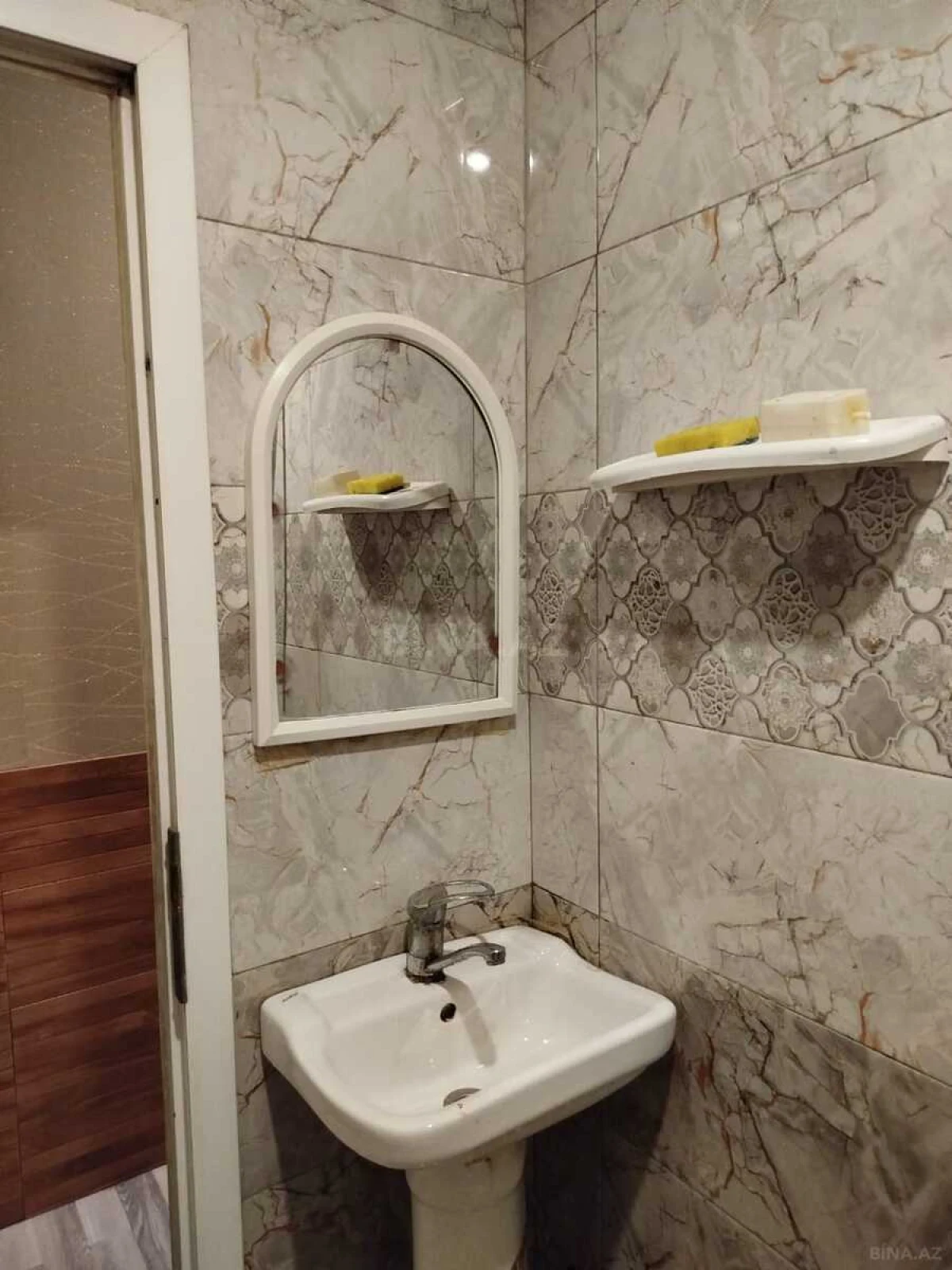 Kirayə verilir 2 otaqlı mənzil 50 m²