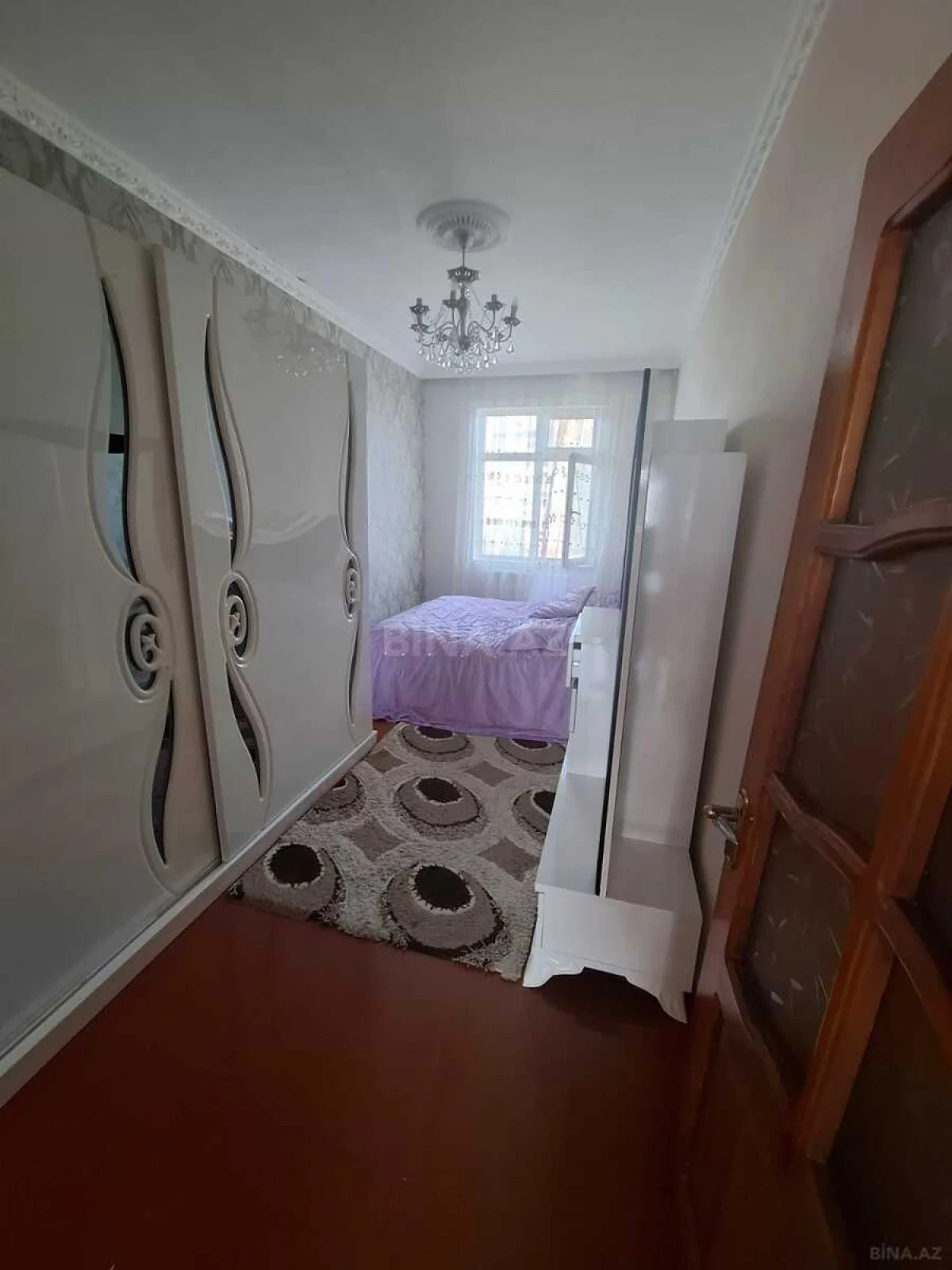 Kirayə verilir 2 otaqlı mənzil 60 m²