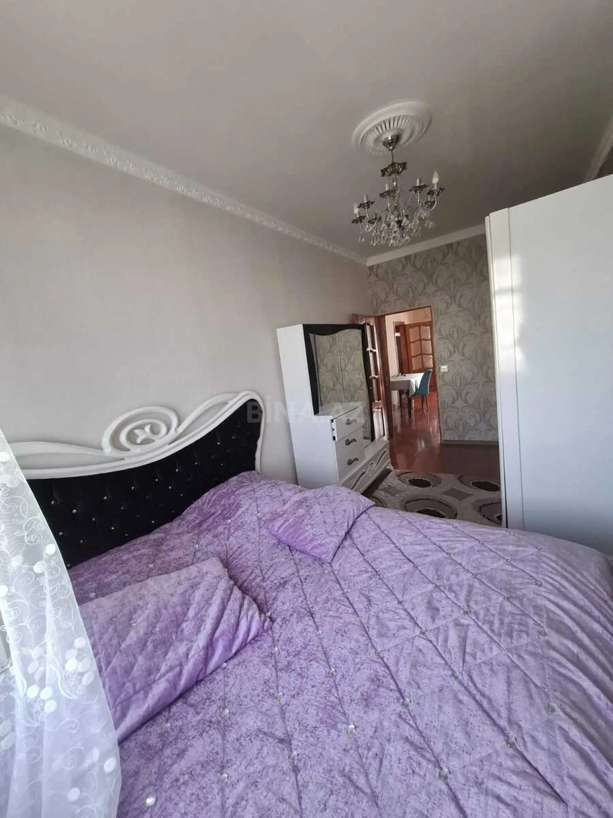 Kirayə verilir 2 otaqlı mənzil 60 m²