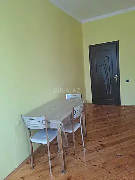 Kirayə verilir 2 otaqlı mənzil 98 m²