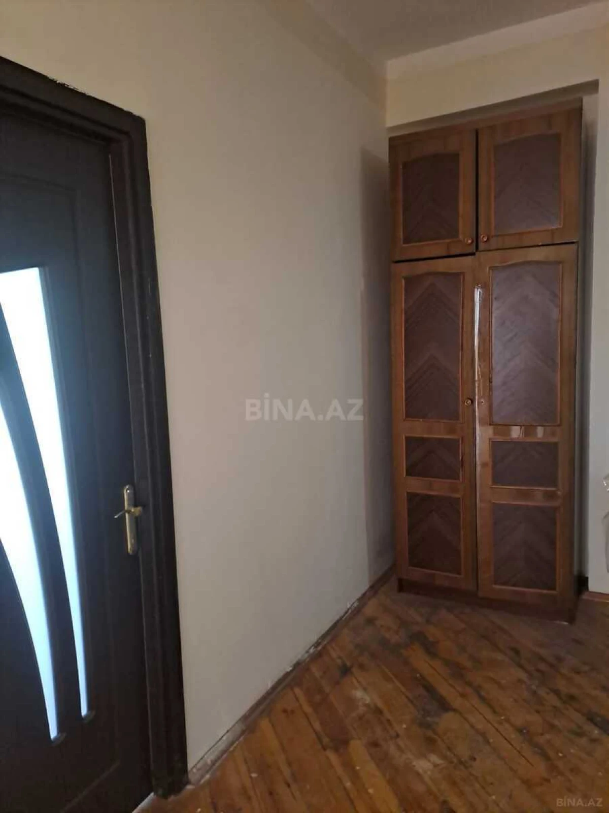 Kirayə verilir 2 otaqlı mənzil 98 m²
