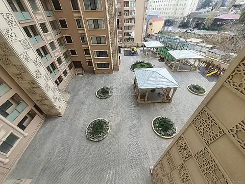 Satılır 2 otaqlı mənzil 110 m²