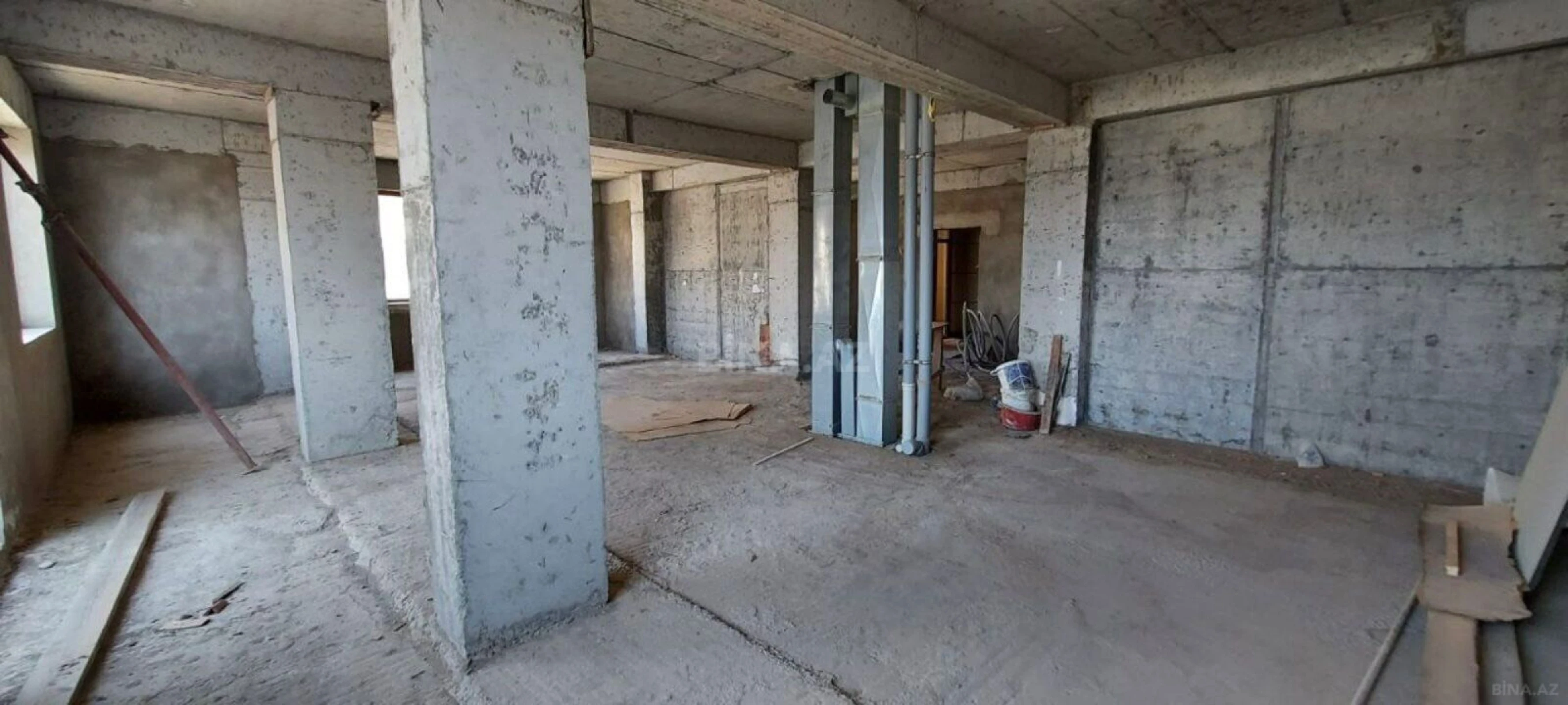 Satılır 2 otaqlı mənzil 110 m²