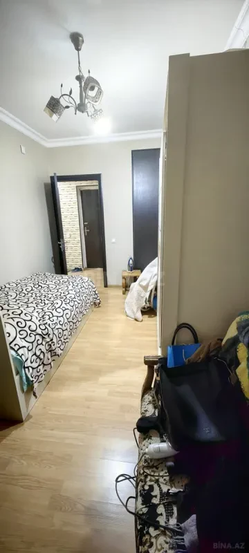 Satılır 4 otaqlı mənzil 86 m²