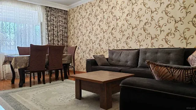 Satılır 3 otaqlı həyət evi 100 m²