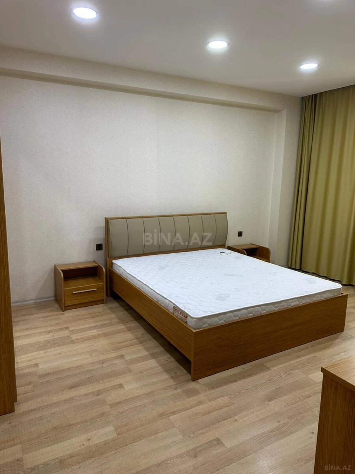 Kirayə verilir 3 otaqlı mənzil 110 m²