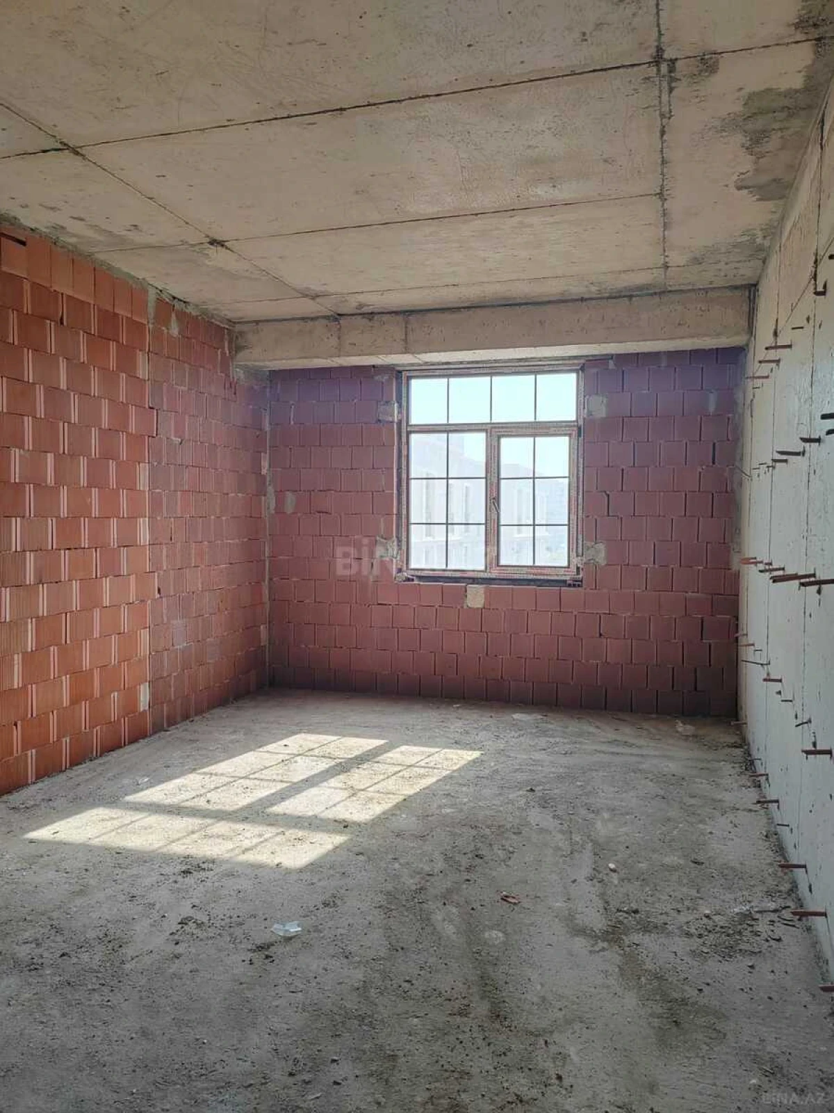 Satılır 1 otaqlı mənzil 50 m²