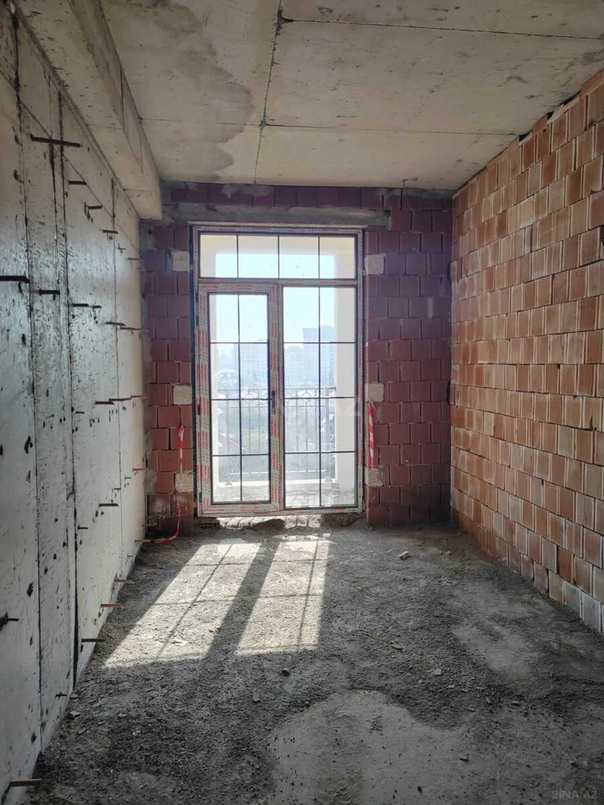 Satılır 1 otaqlı mənzil 50 m²