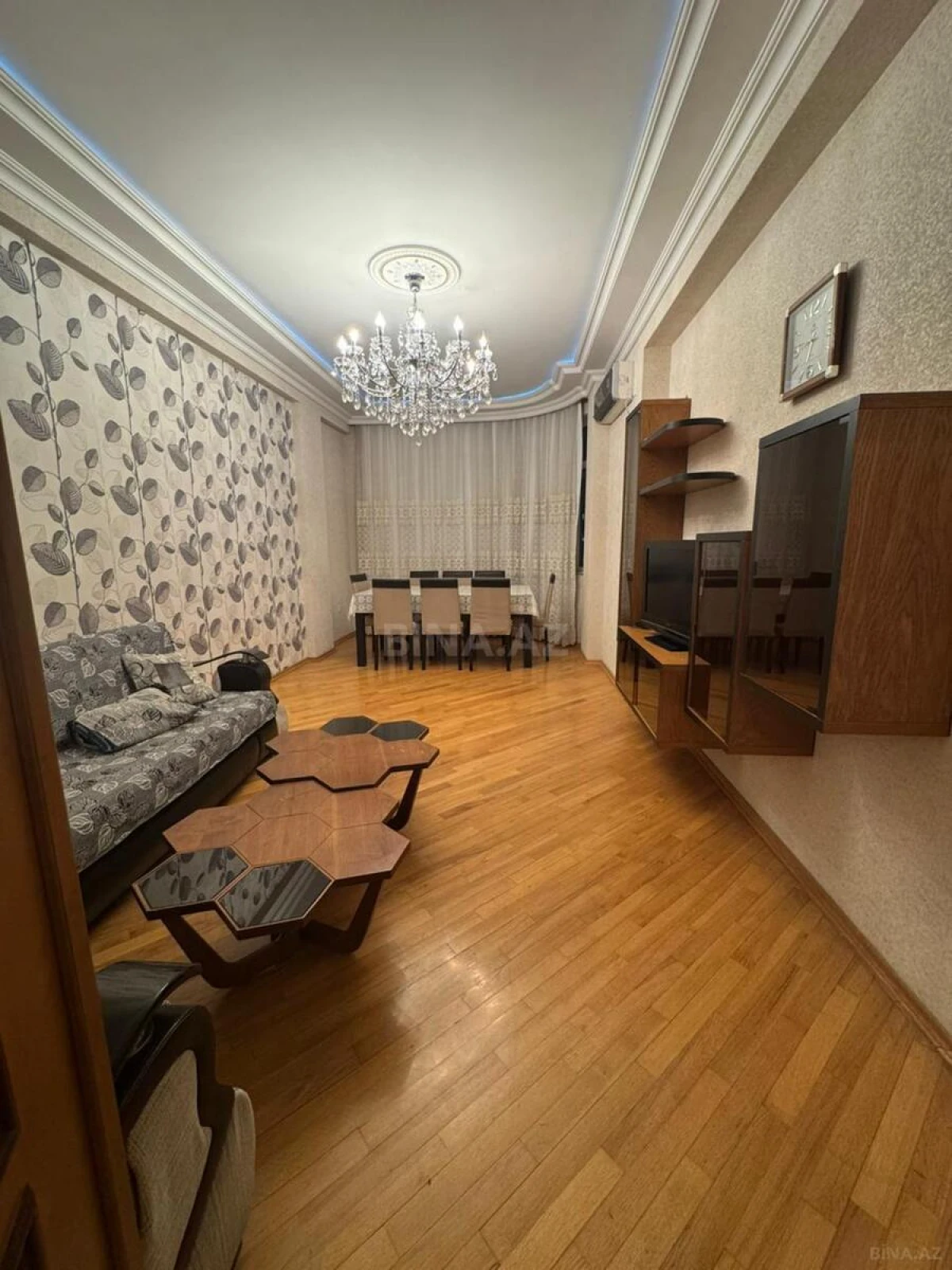 Satılır 3 otaqlı mənzil 120 m²