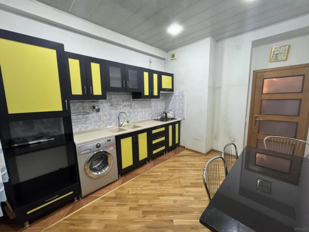 Satılır 3 otaqlı mənzil 120 m²