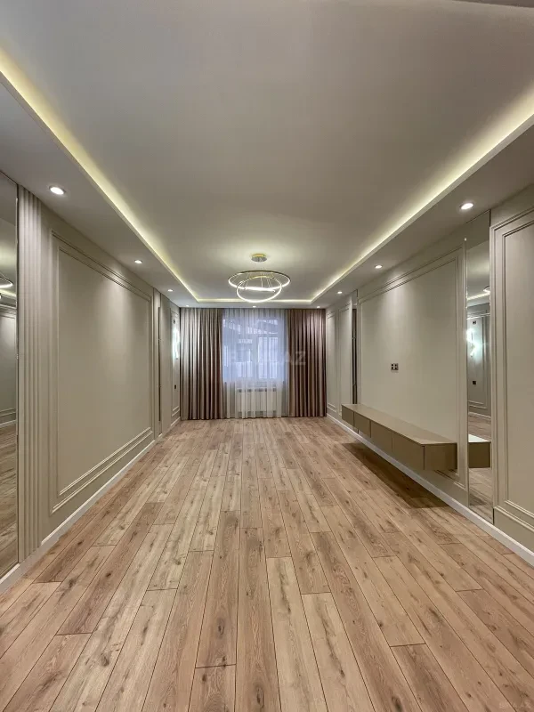 Satılır 2 otaqlı mənzil 75 m²