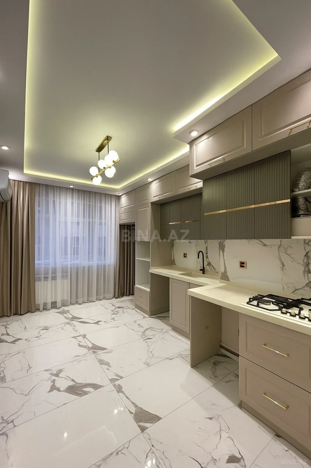 Satılır 2 otaqlı mənzil 75 m²