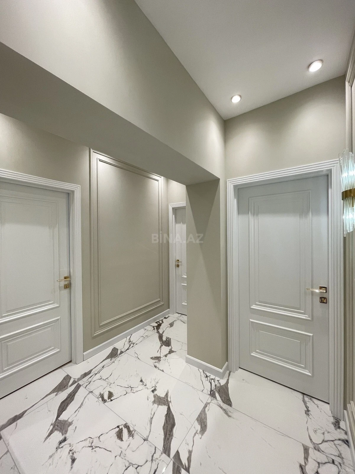 Satılır 2 otaqlı mənzil 75 m²